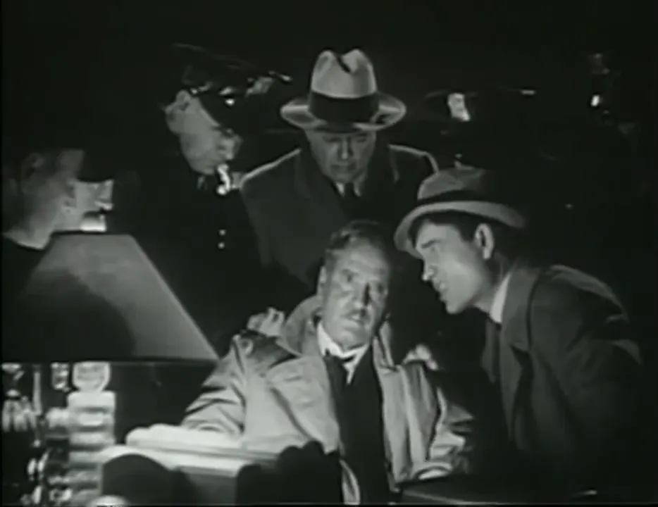 McGowan confesses, speaking of the mirror and the kiss