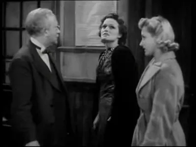 Julia watching the darkness; a moment where psychology and atmosphere converge