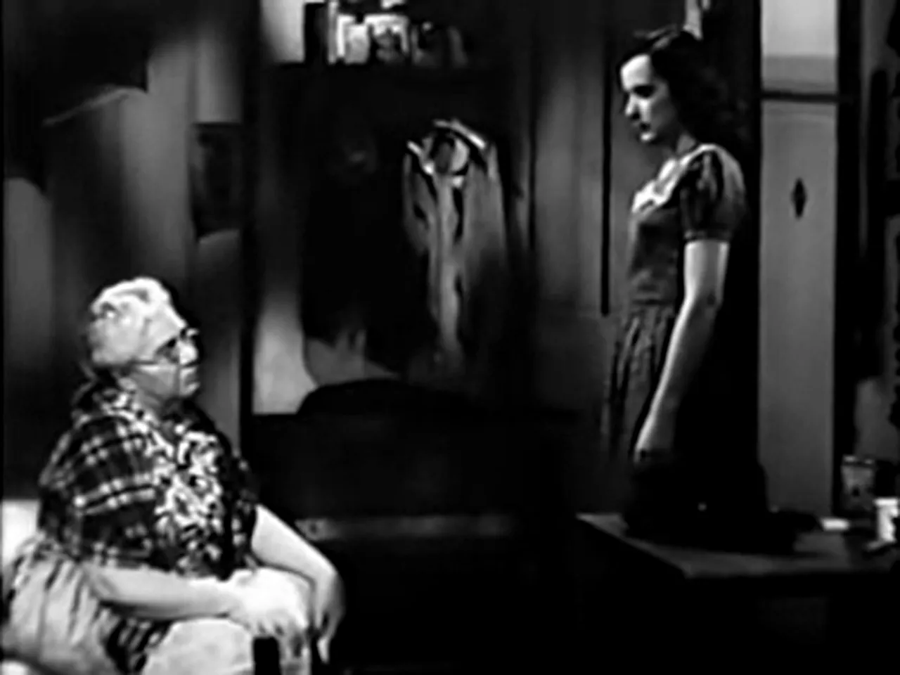 Smitty's death—tragedy intrudes on the diner sanctuary in this film noir movie