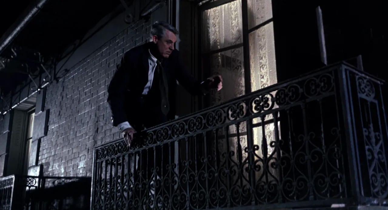 Tex Panthollow's menace as he pursues Reggie
