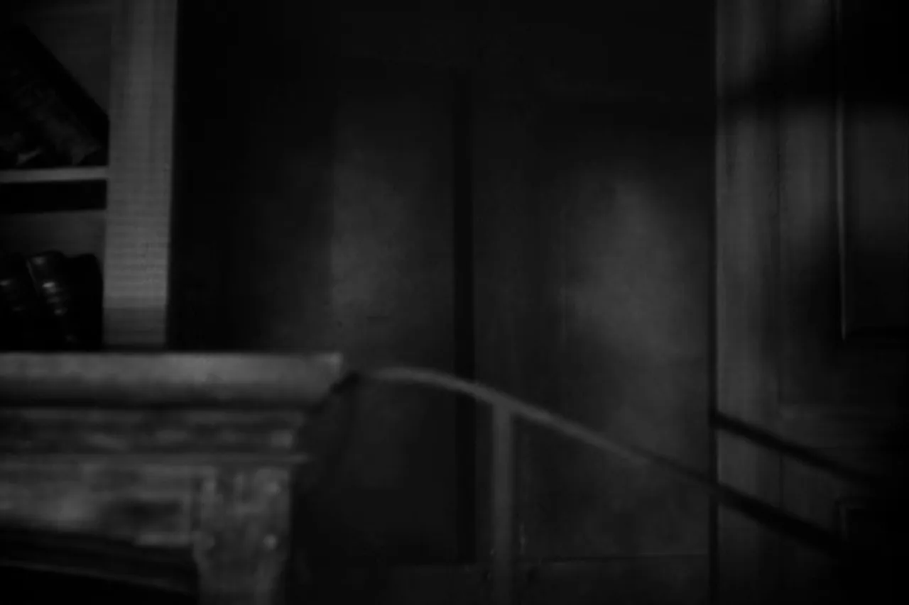Close-up on the revealed ultraviolet lamp used to create the apparition effects
