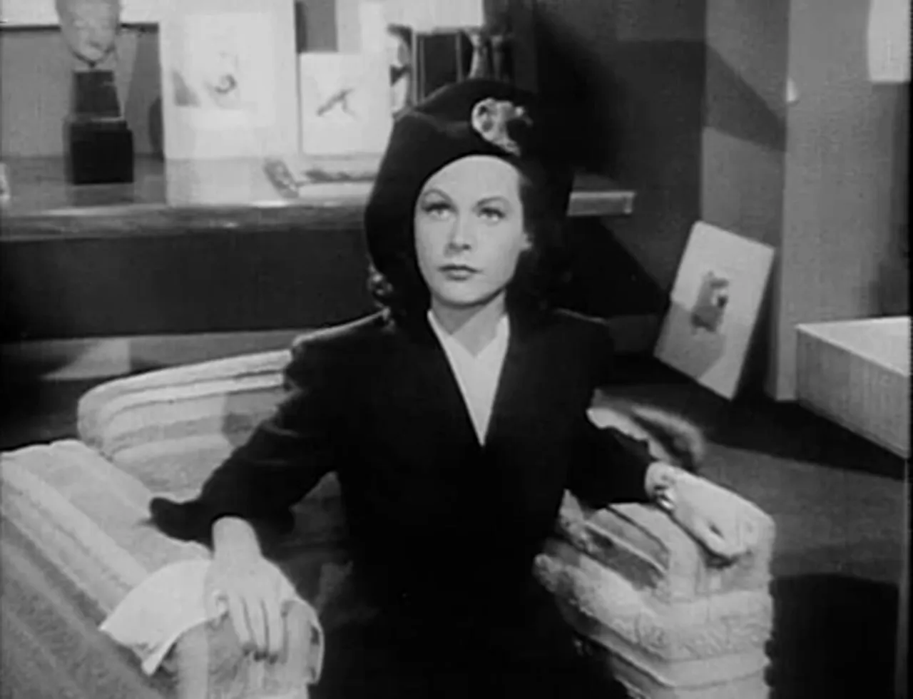Victor Crane tries to placate Madeleine about the advertiser's complaints