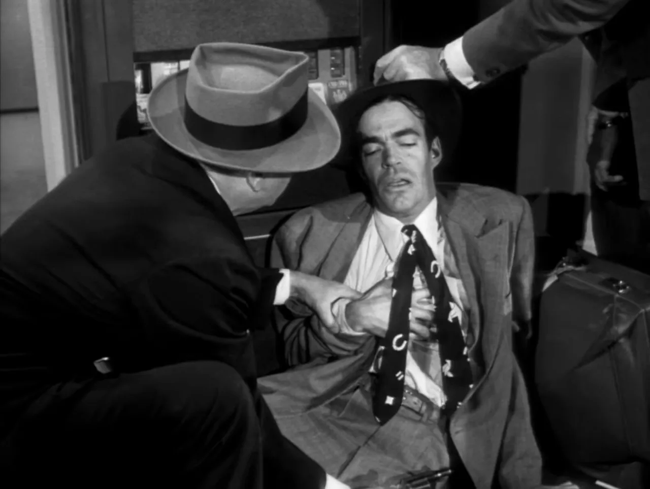 Airport scene where Pete Harris is recognized